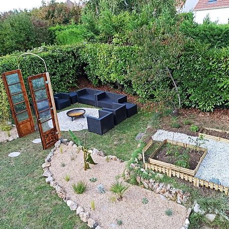 La Taniere Aux Loups Villa Montévrain Exterior foto